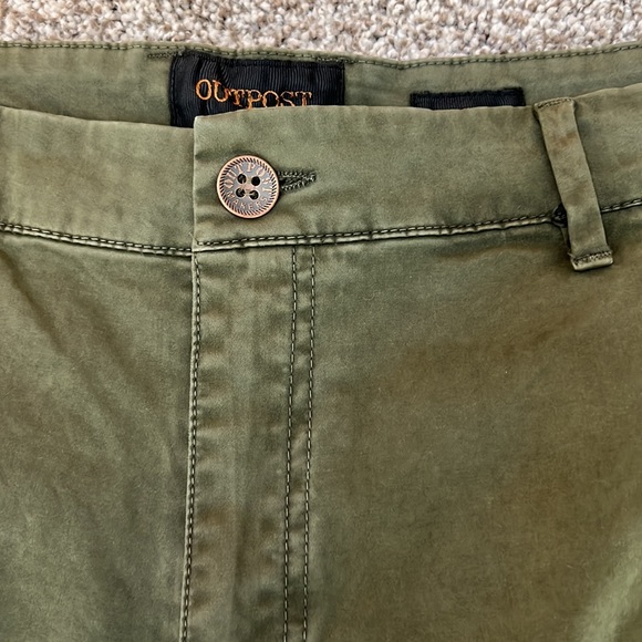 Buckle Outpost Makers Shorts - Picture 4 of 8